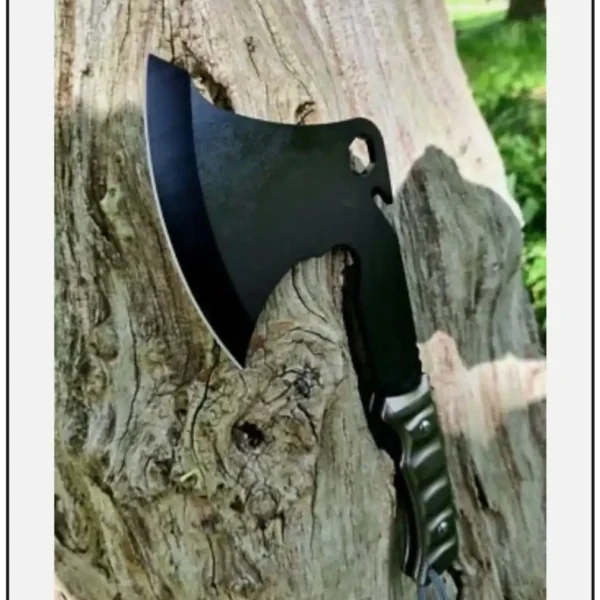 Hacha táctica pequeña o tomahawk